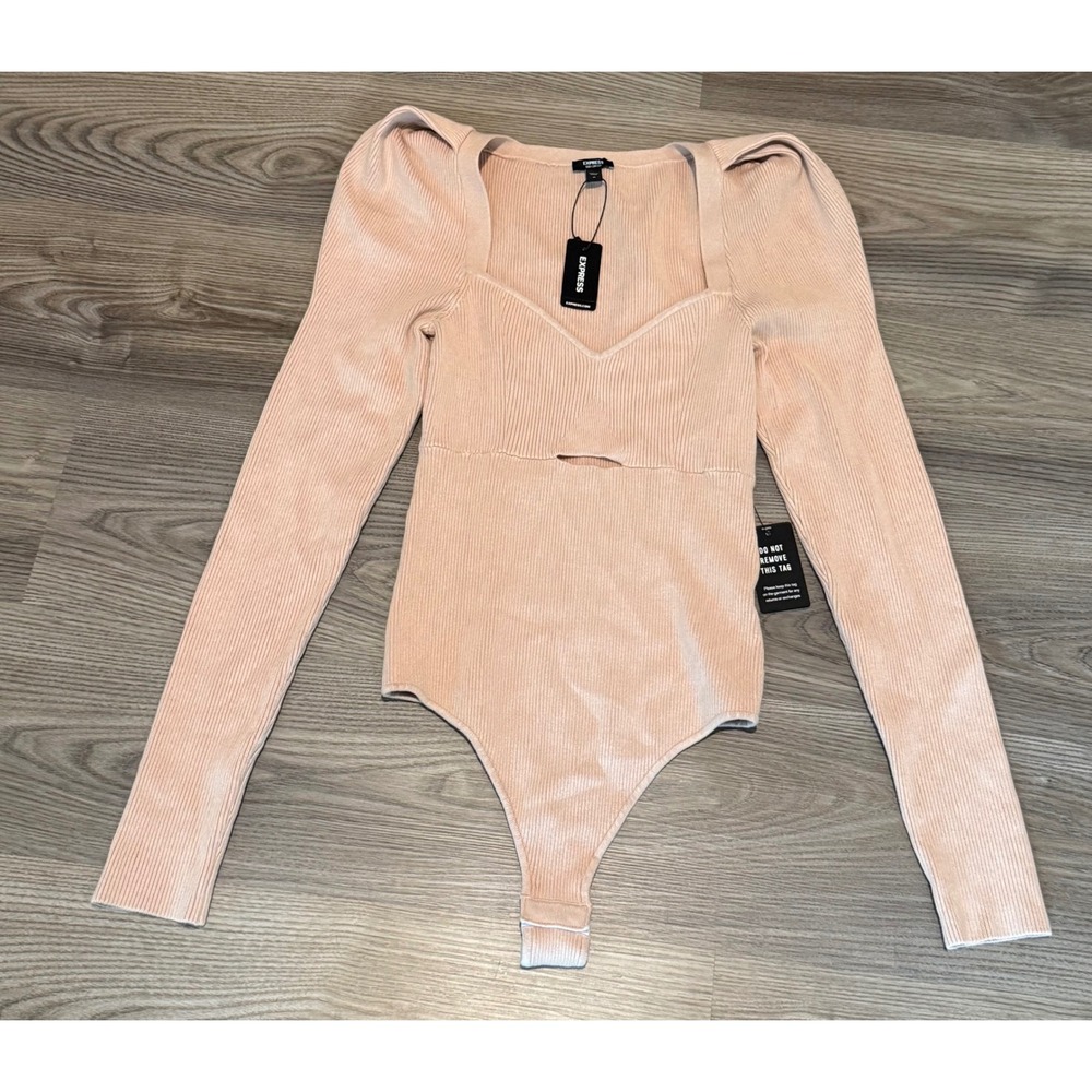 Express Body Contour Ribbed Cutout Puff Shoulder Bodysuit size Medium NWT